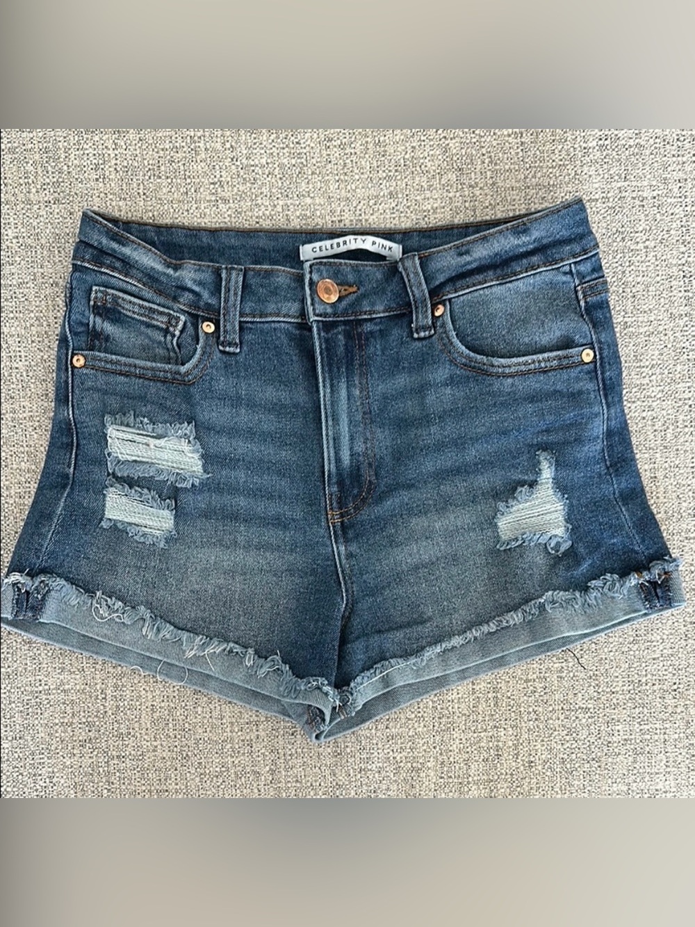 LIKE NEW Celebrity Pink Medium Wash Distressed Denim Shorts Size 9/29